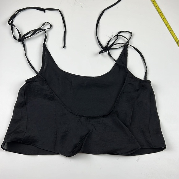 Olivaceous black  cropped top with shoulder ties - Picture 2 of 7